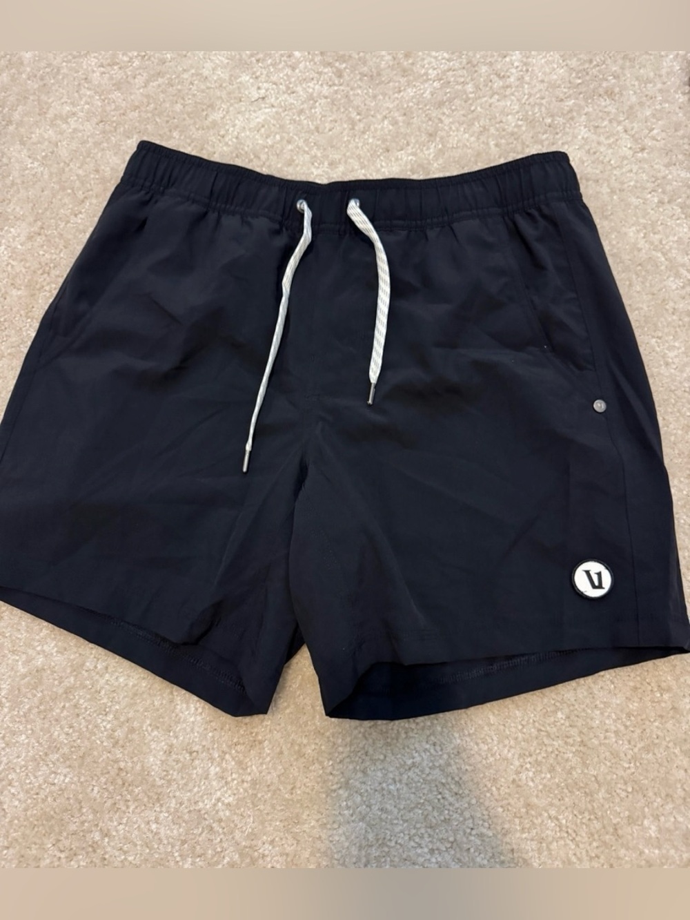 Vuori men shorts kore lined shorts 7” size L